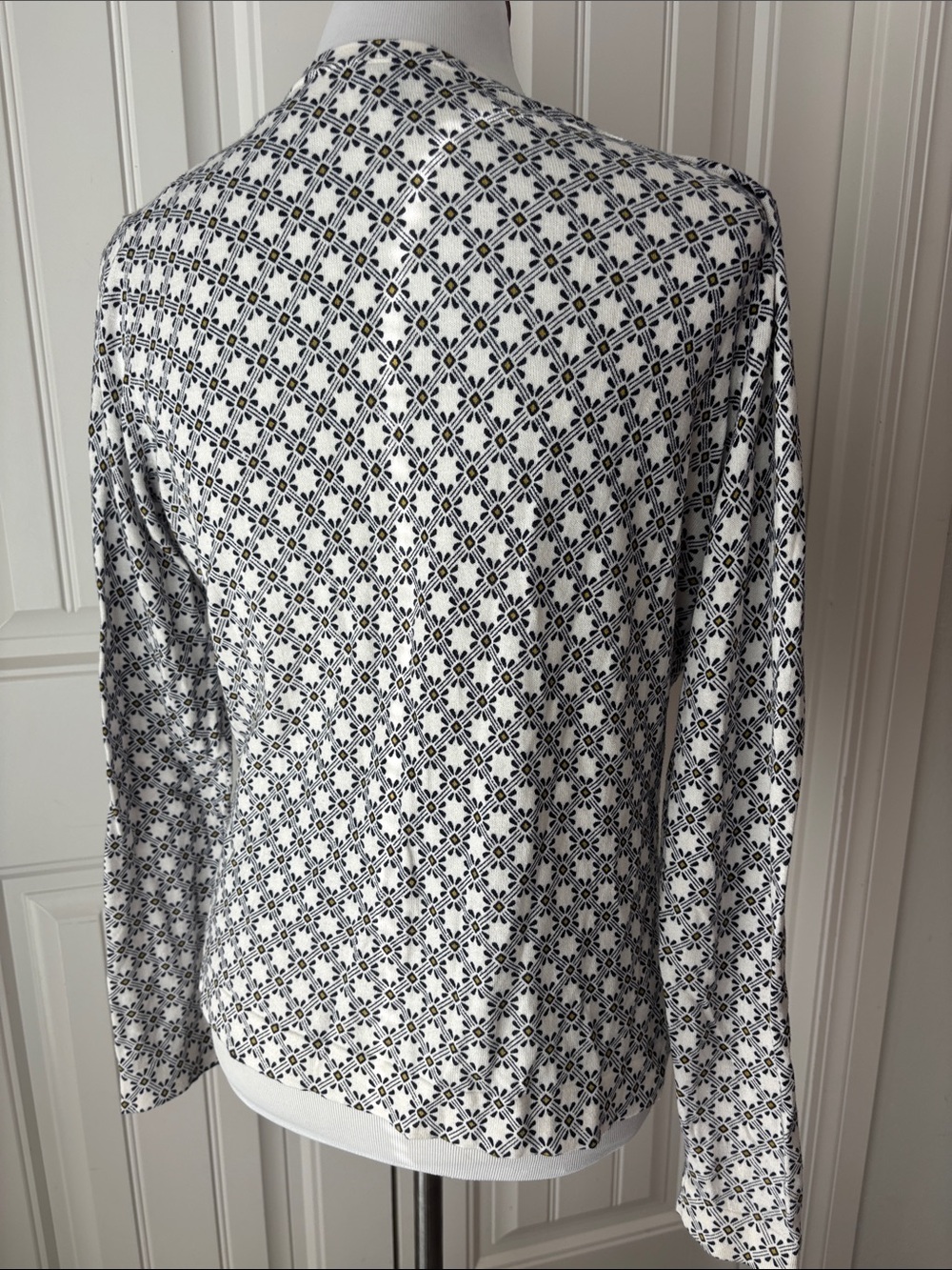 Ann Taylor White Button-Front Top with Navy Geometric Print - Picture 3 of 7